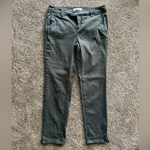 Lila Ryan (Stitch Fix) Pant, olive green, size 6